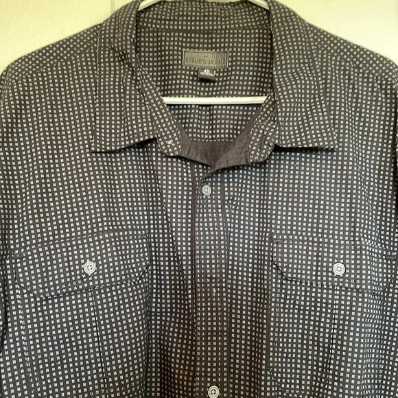 Steve’s Jeans 4X black short sleeve button up shirt gray graphic print. Pockets - Picture 3 of 9